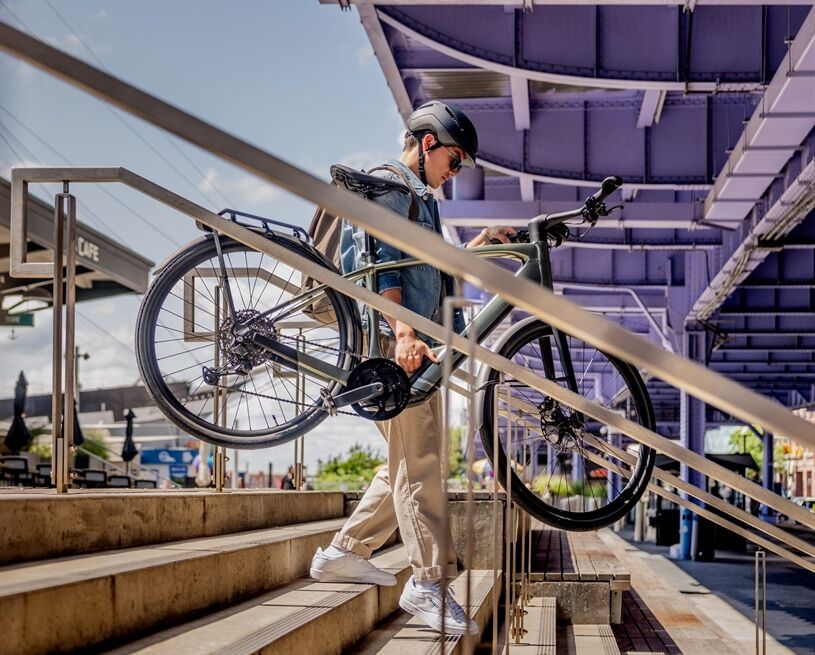 Light E-BIkes