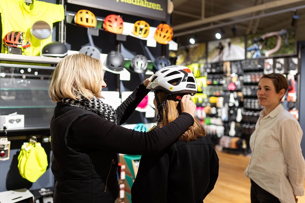 fahrradladen-burscheid-equipment-service fahrradladen-burscheid-equipment-service