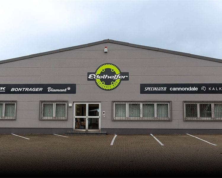 Kostenfreie Kundenparkplätze am Store